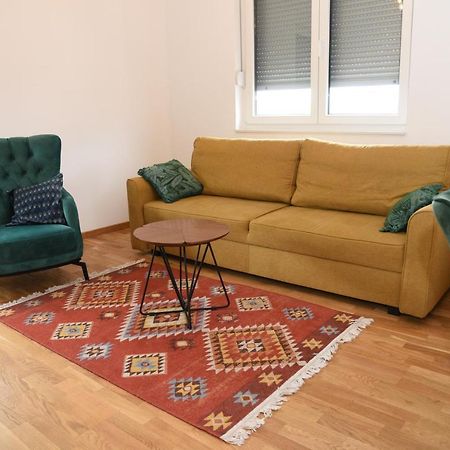 Avenija Oaza Apartamento Novi Sad Exterior foto
